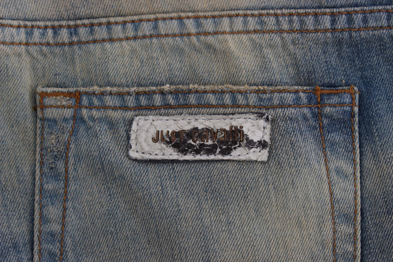 Elegantes jeans azules delgados