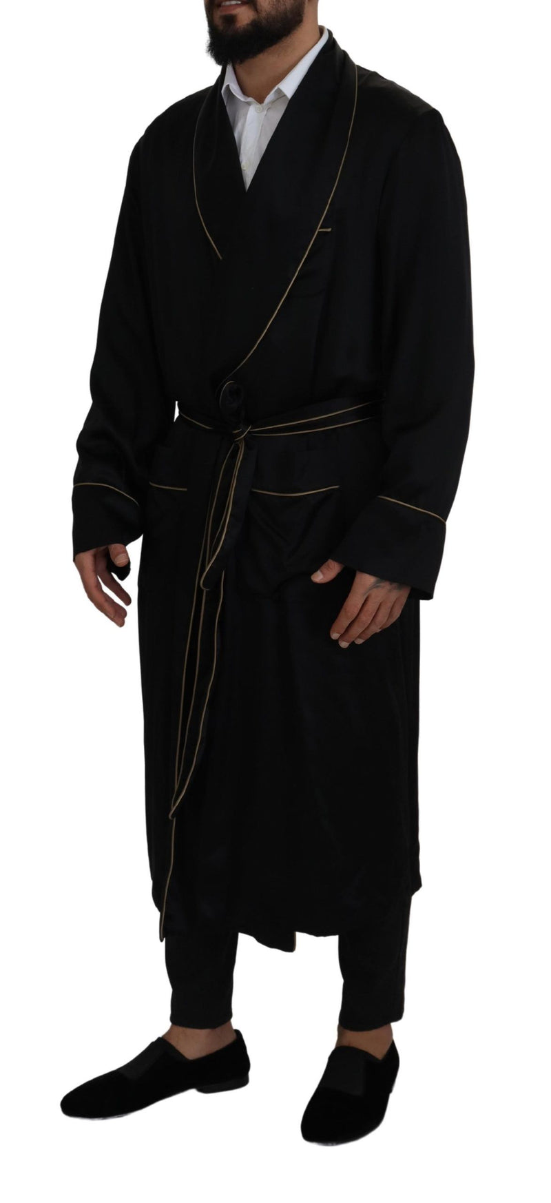 Elegante cappotto di veste di seta nera lunga