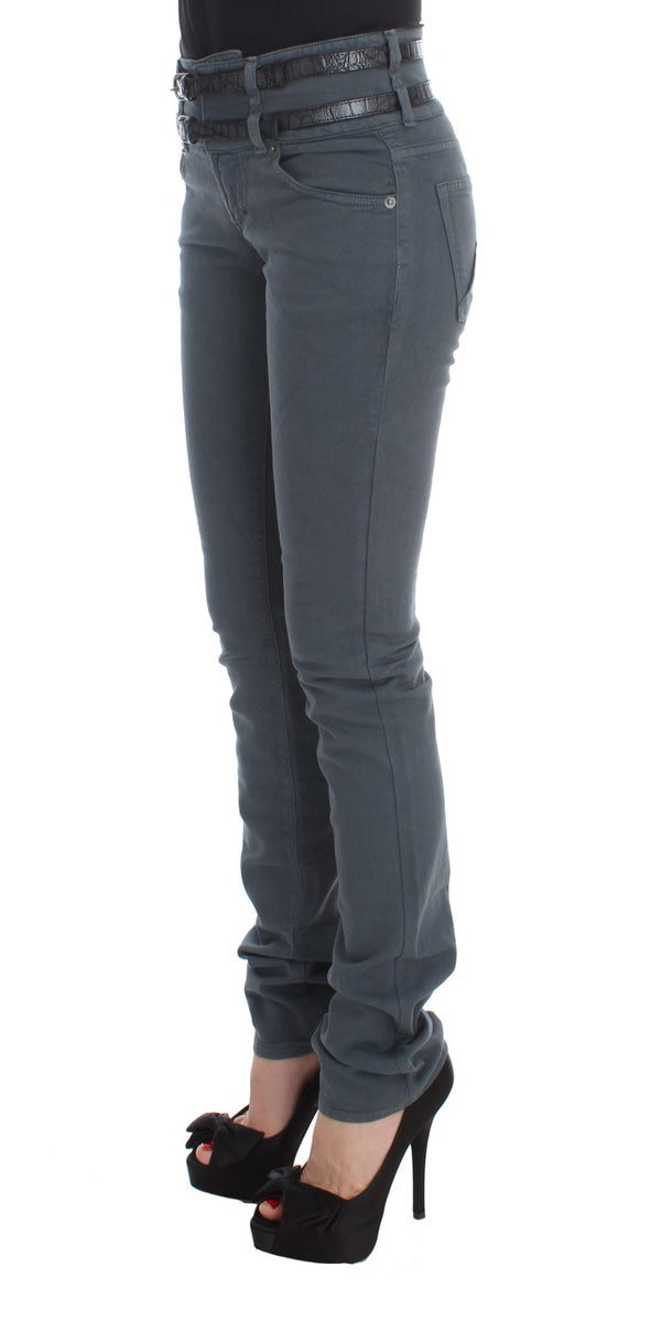 Jeans italiani eleganti in forma slim in blu chic