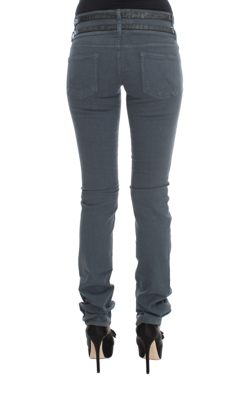 Jeans italiani eleganti in forma slim in blu chic