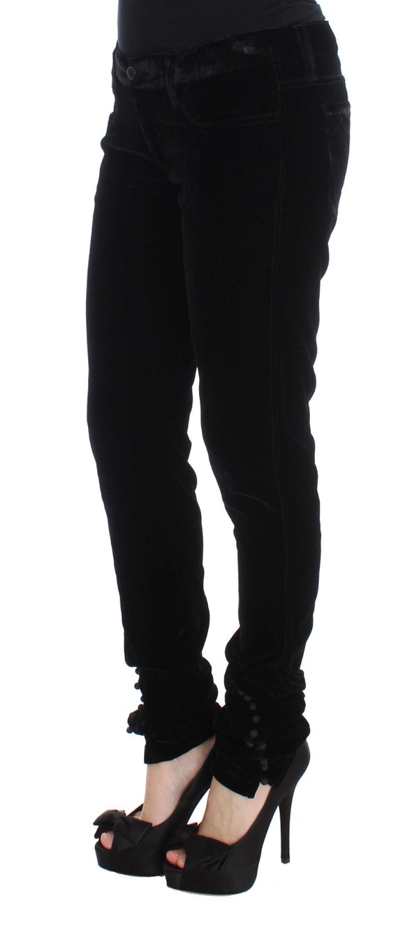 Elegantes pantalones negros delgados