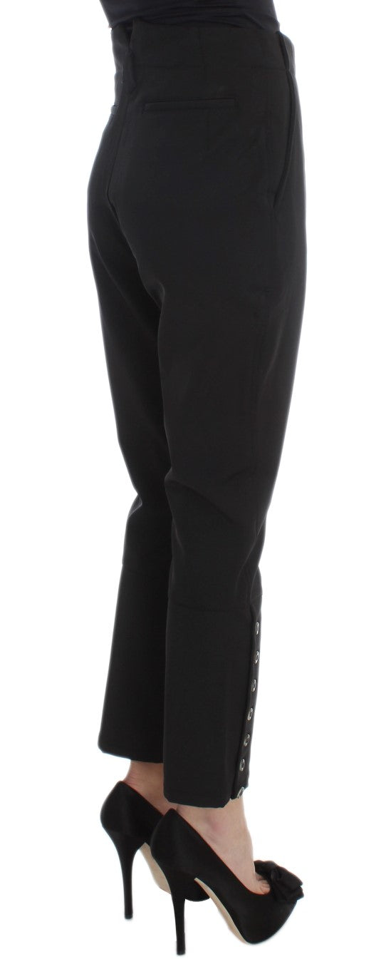 Eleganti pantaloni capri ritagliati in nero