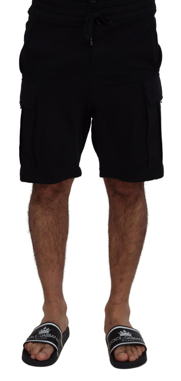 Erhöhen Sie Ihren Sommer: Klassische schwarze Bermuda -Shorts