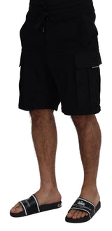 Erhöhen Sie Ihren Sommer: Klassische schwarze Bermuda -Shorts