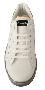 Eleganti sneaker in pelle bianca e dorata