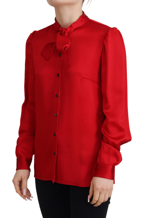 Elegante rote Ascot -Kragenbluse