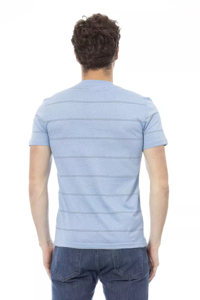 Elegante camiseta de algodón azul claro