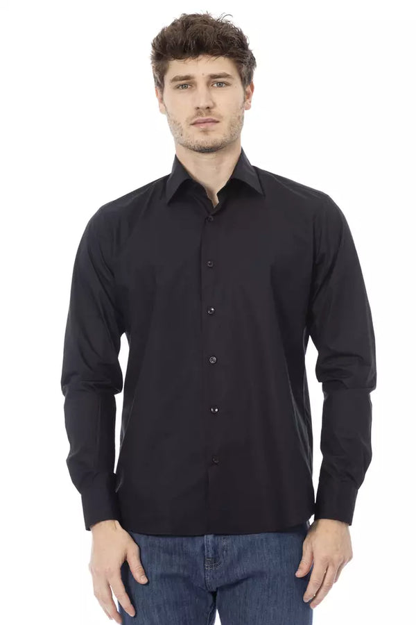 Elegante camisa de cuello italiano negro