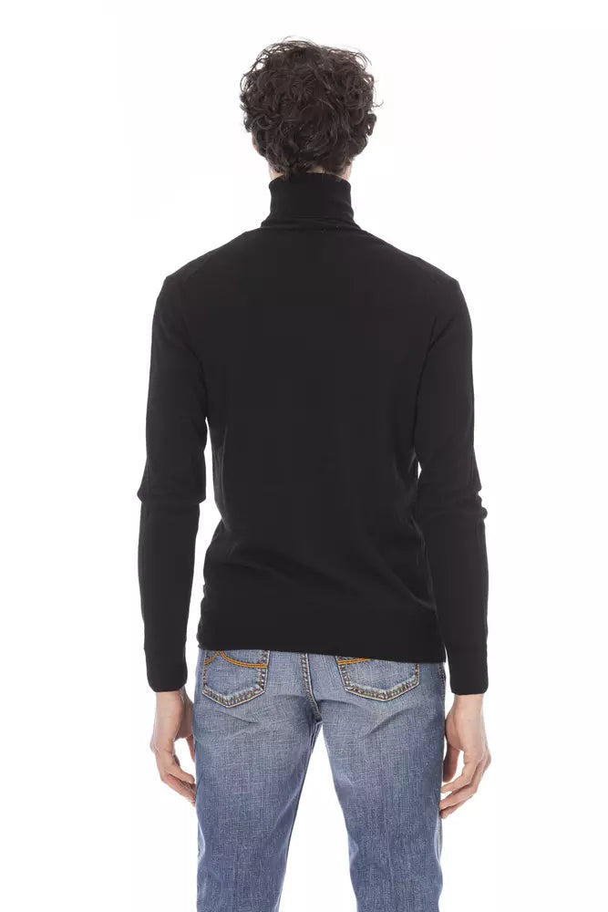 Eleganter Rollkragenpullover mit Monogrammakzent