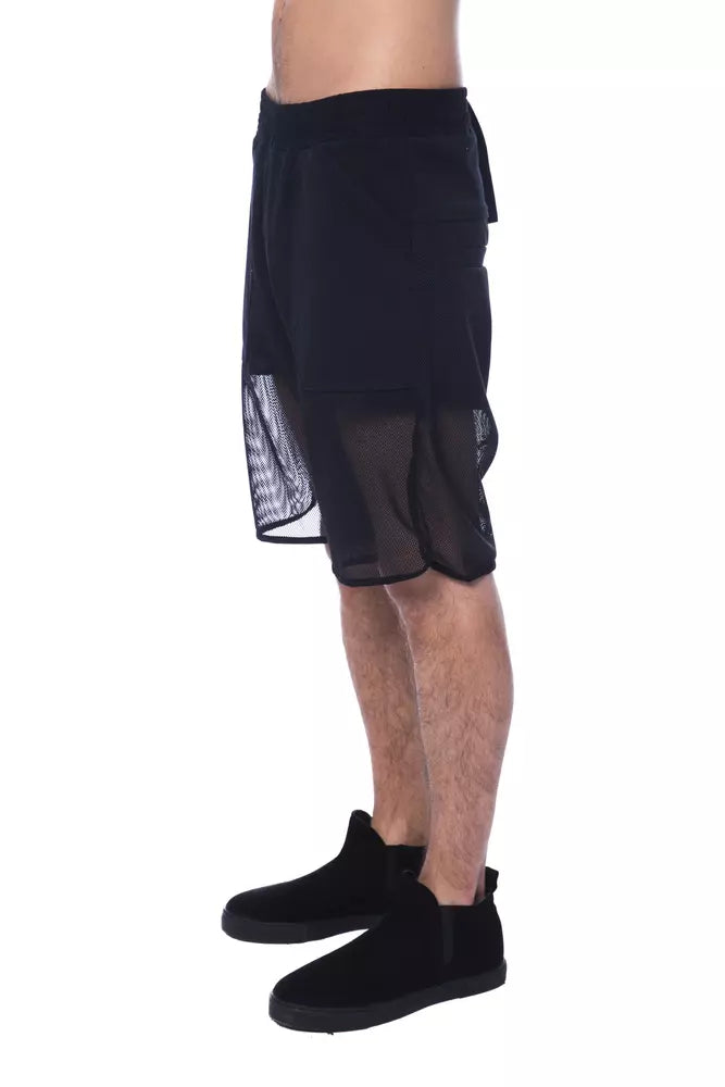 Erhöhen Sie Ihren Stil mit schicken transparenten Panel-Shorts