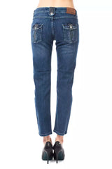 Jeans capri chic blu chiaro con dettagli a bottoni