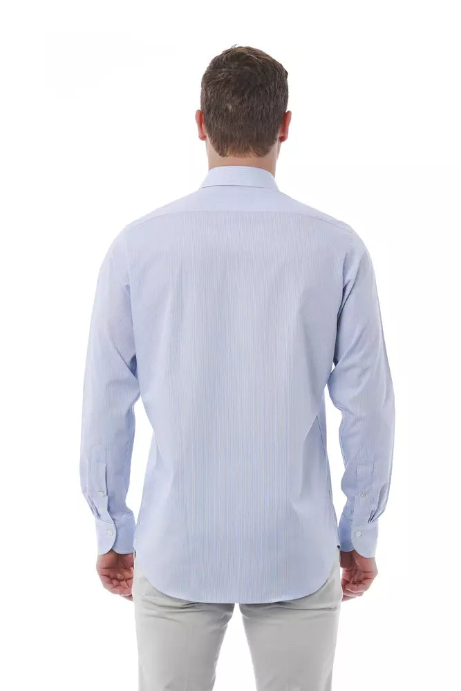 Elegante camicia di cotone il colletto italiano