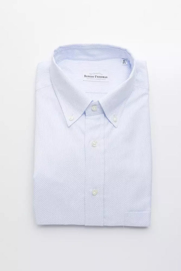 Chemise boutonnée en coton bleu clair élégant