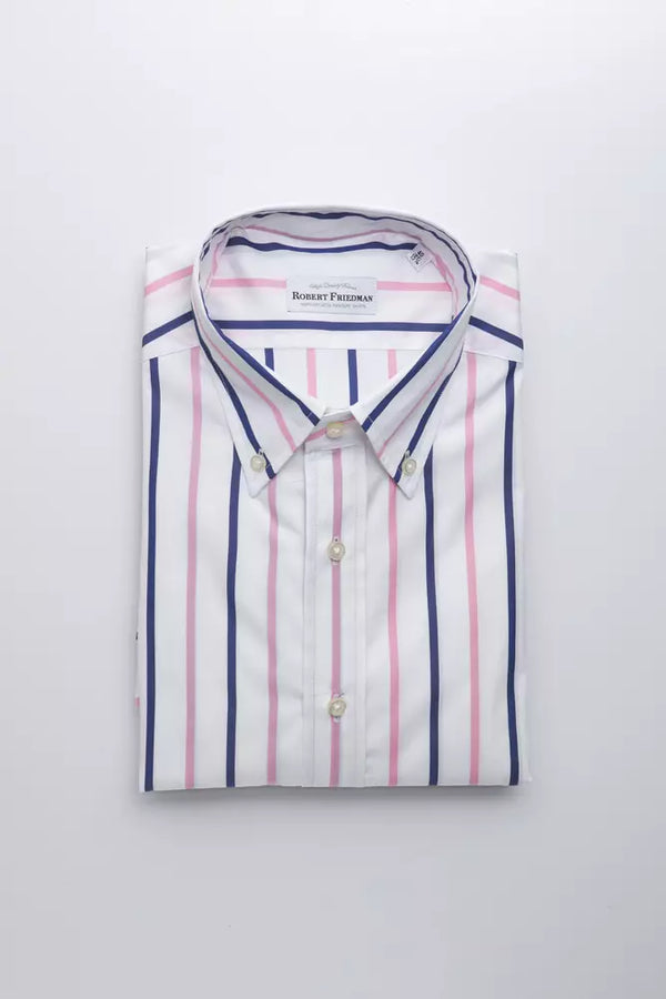 Chemise boutonnée en coton blanc élégant