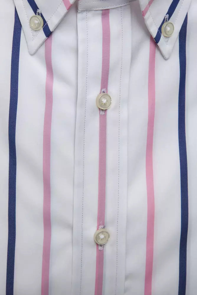 Elegante camisa con botones de algodón blanco