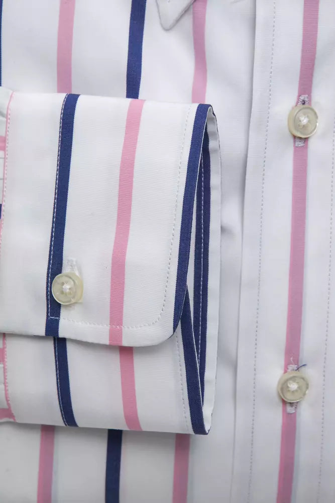 Elegante camisa con botones de algodón blanco