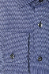 Camisa de cuello delgada de algodón azul elegante