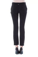 Pantalon skinny noir élégant avec des détails uniques