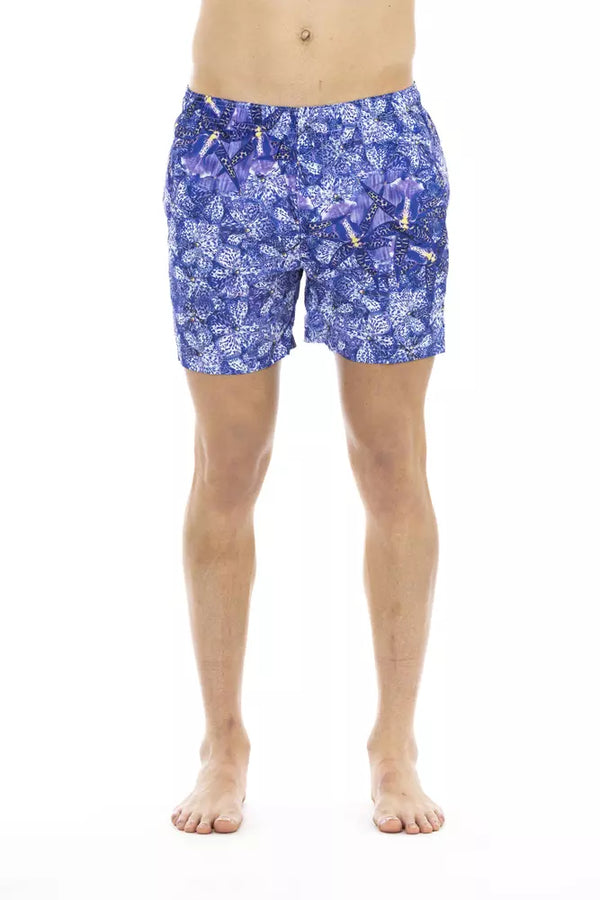 Schicke hellblau gedruckte Strandshorts