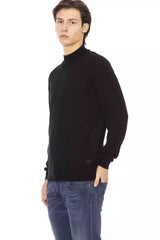 Schlanker schwarzer Rollkragenpullover -Pullover