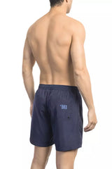 Schicke blau gedruckte Schwimmshorts