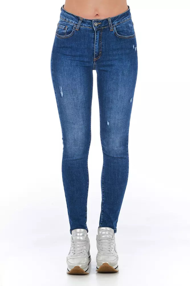 Eleganti jeans di denim lavati usurati