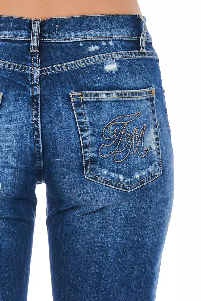 Blaue Baumwollmischung abgenutzte Waschjeans