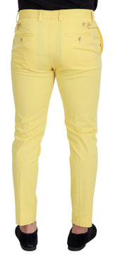 Pantalon en coton jaune ensoleillé