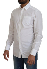 Elegante camisa de vestir blanca delgada