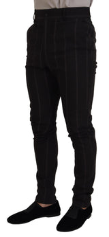 Elegantes pantalones chino de rayas negras