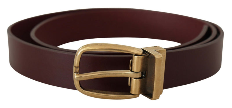 Ceinture en cuir brun élégant avec boucle dorée