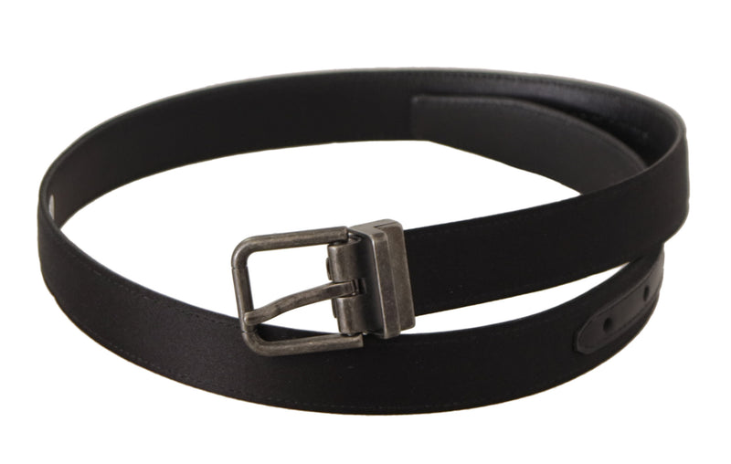 Ceinture en cuir noir élégant avec boucle en métal