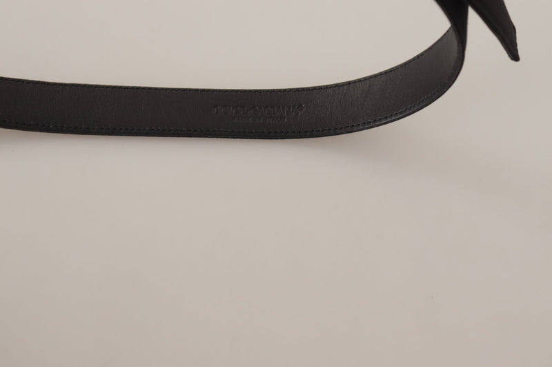 Ceinture en cuir noir élégant avec boucle en métal