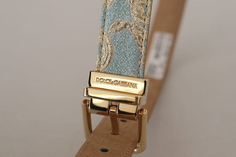 Ceinture en cuir bleu clair élégant avec boucle dorée