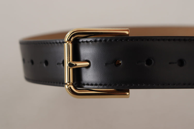 Ceinture en cuir élégante avec boucle de logo