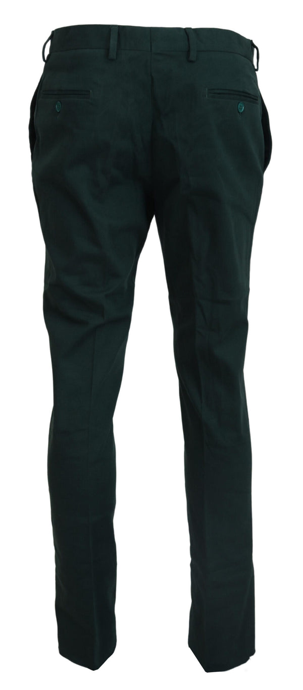 Elegantes pantalones chinos de color verde oscuro