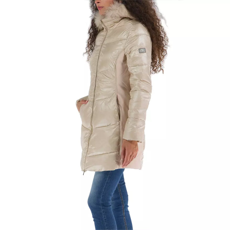 Veste rembourrée beige élégante avec capuche en fourrure