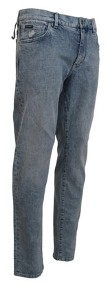 Elegante schlanke hellblaue Jeanshose