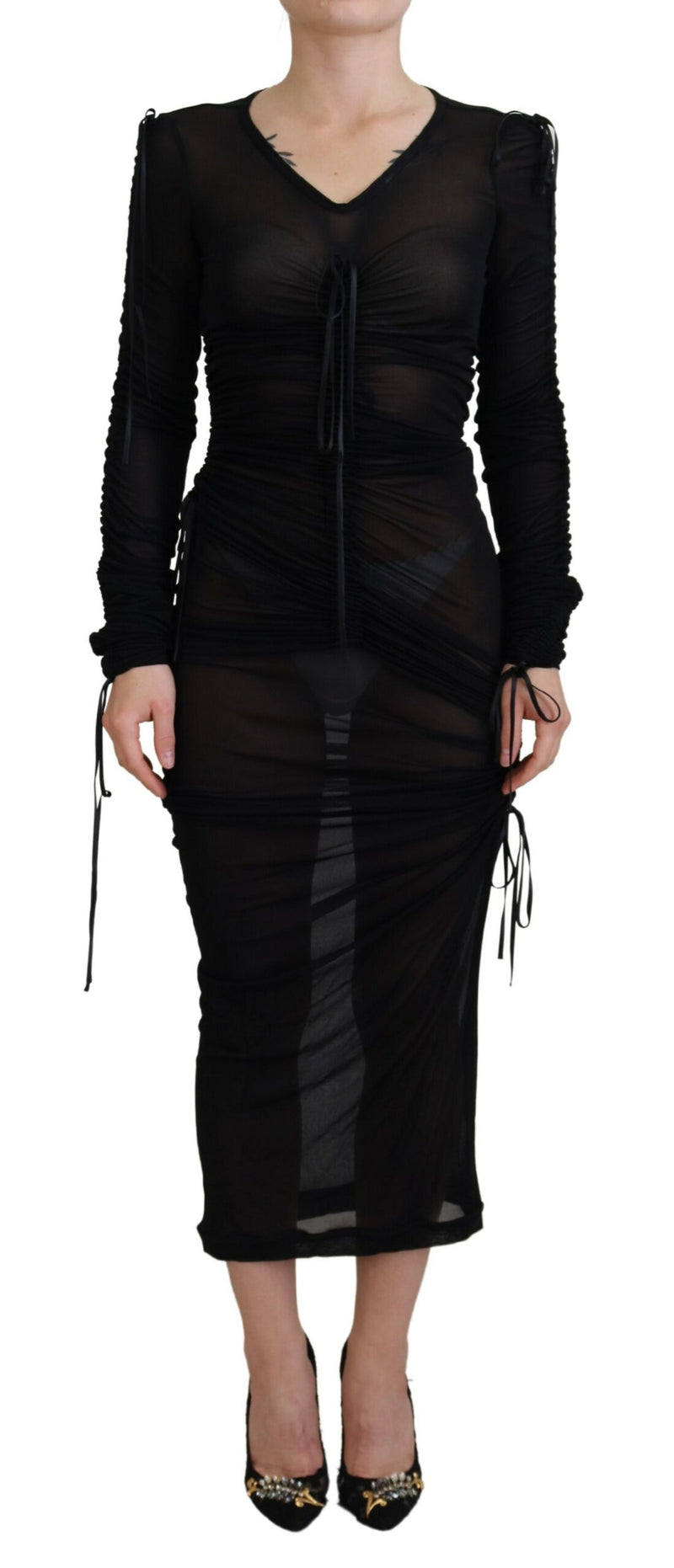 Robe corporelle élégante en soie noire noire