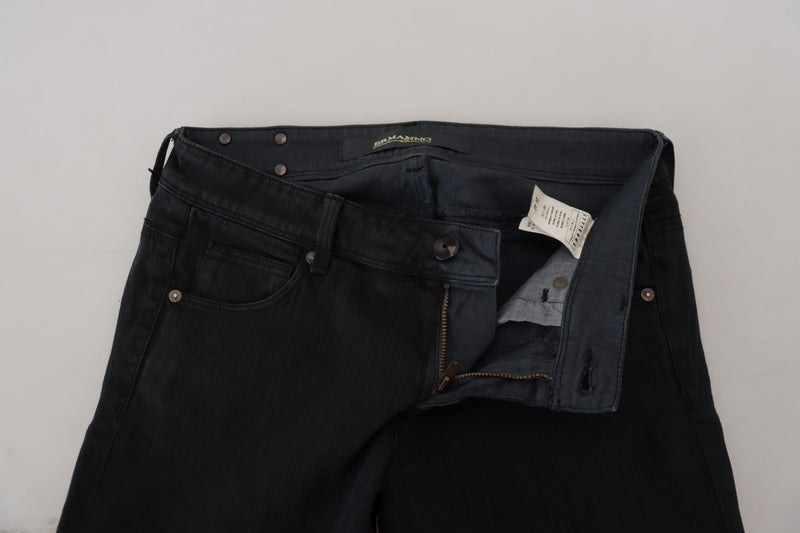 Chic jeans flacos negros de cintura baja