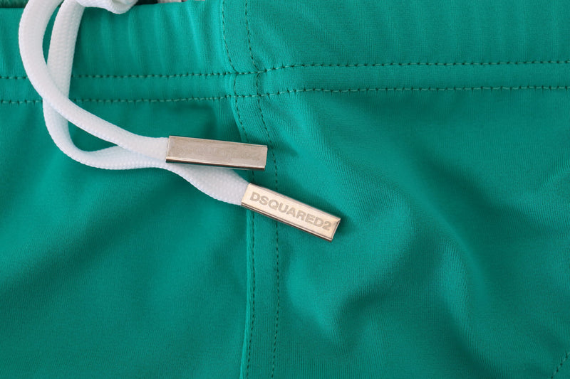 Chic Green Swim Shorts mit weißem Logo