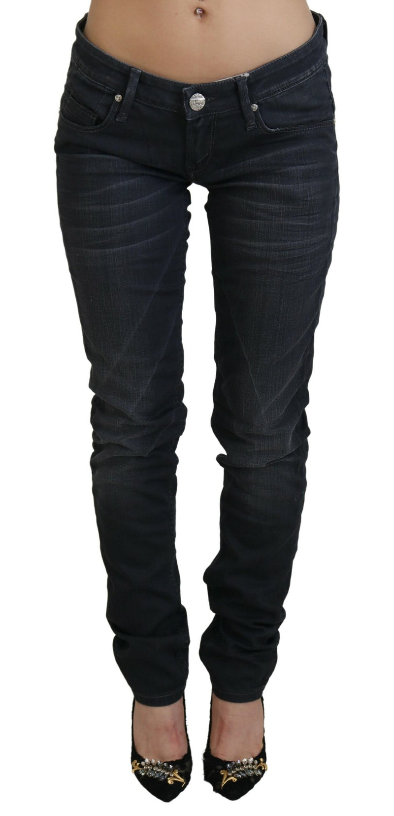 Elegante denim in forma slim lavata nera