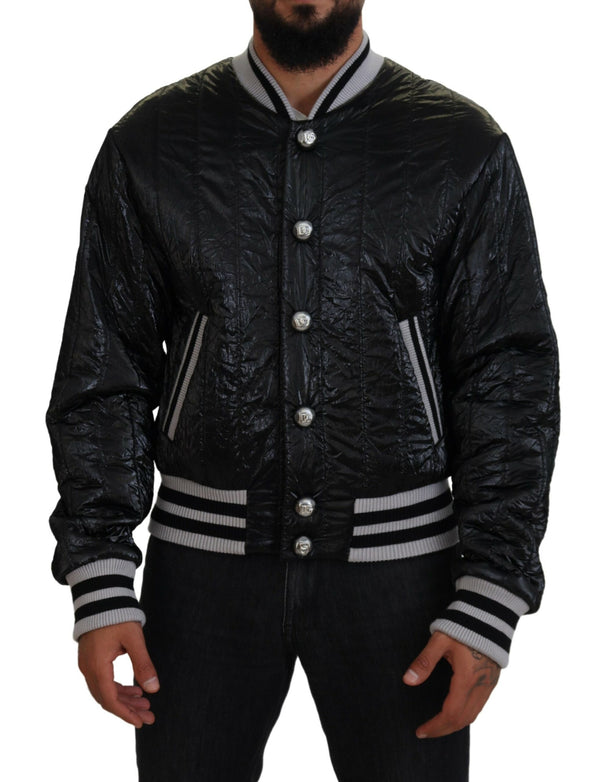 Schlanke schwarze Bomberjacke