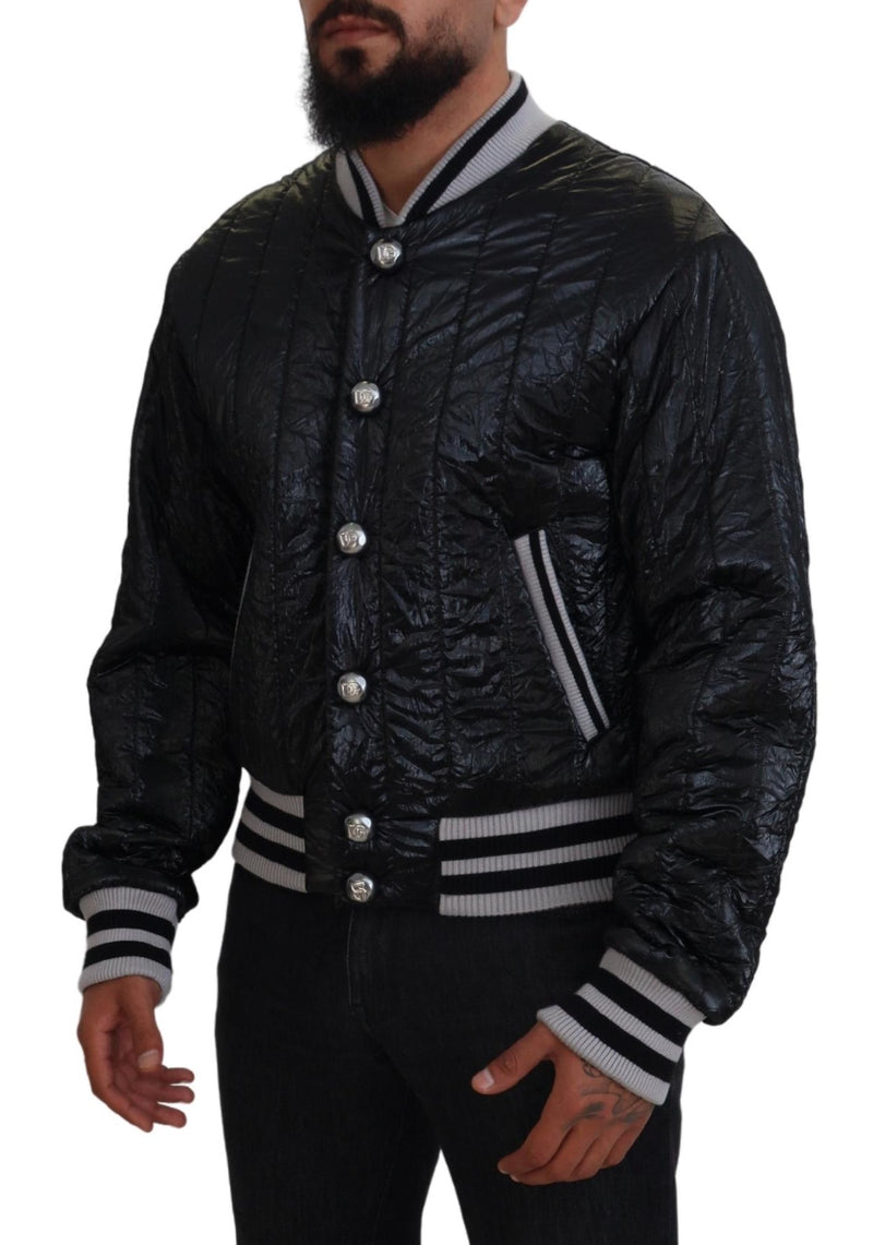 Schlanke schwarze Bomberjacke