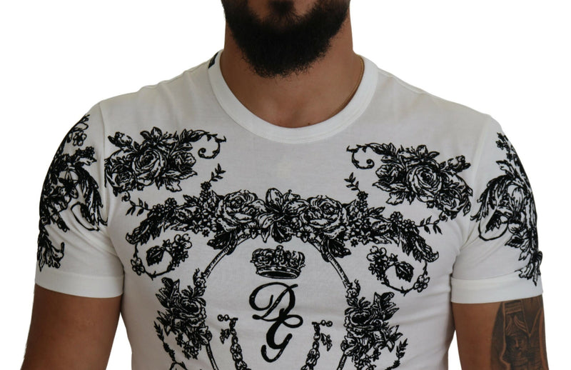 Elegante camiseta de corona floral