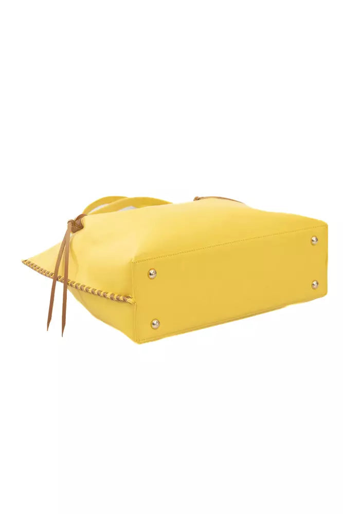 Bolso amarillo elegante con acentos dorados