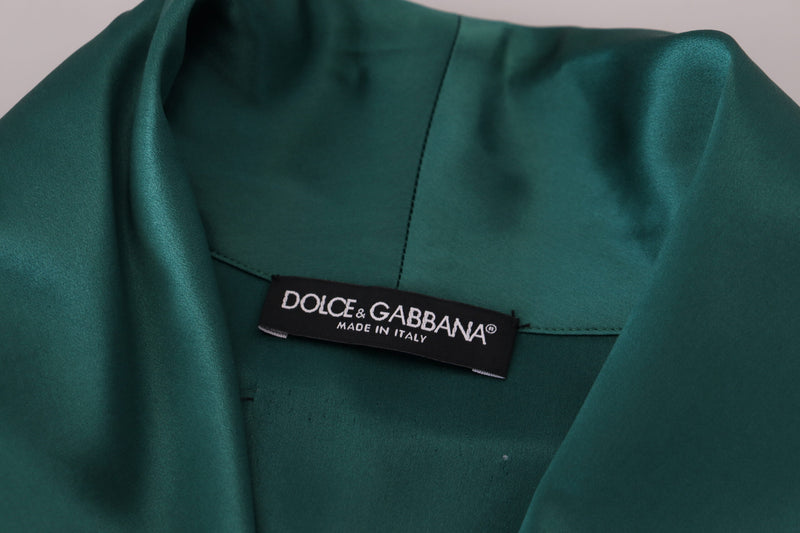 Elegante veste di seta in verde lussureggiante