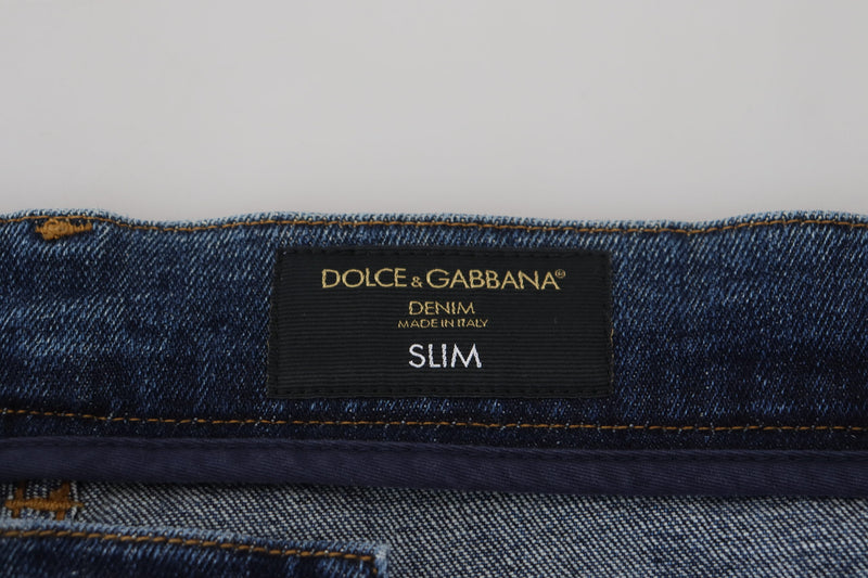 Elegantes jeans azules del flaco