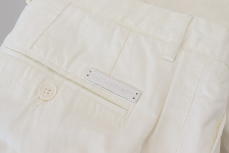 Elegantes pantalones chino de algodón blanco