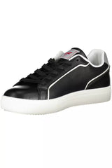 Sleek Black Sports Sneakers with Contrasting Accents